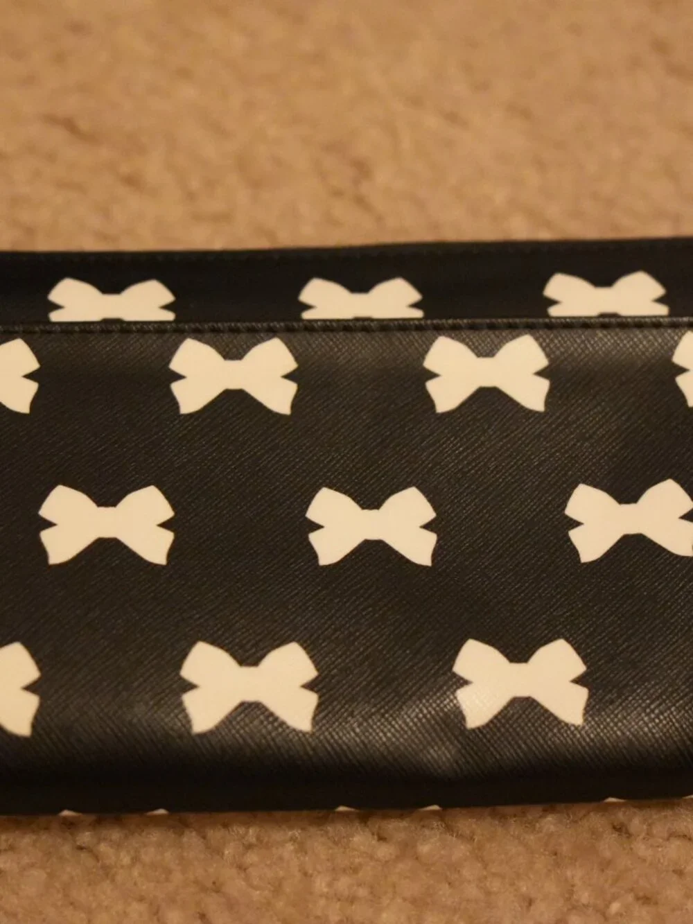 Kate Spade New York Women's Black Wallet-purse